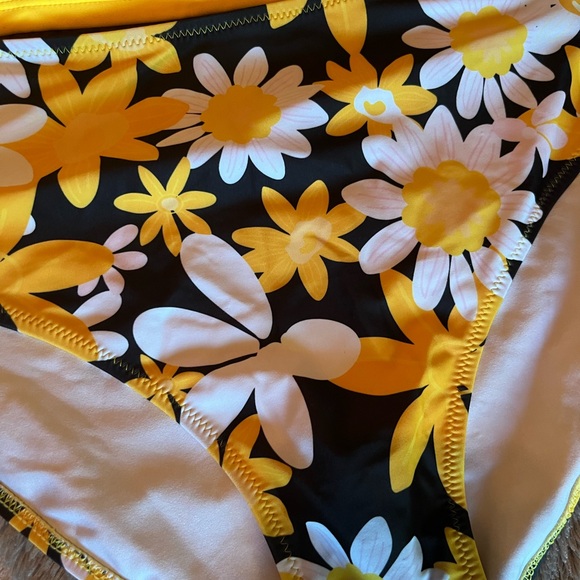 NWTBeachsissi Women’s Cute Floral Print Swimsuit VNeck Tummy ControlTankini set - Picture 9 of 10